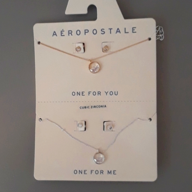 Nwt Necklace And Earrings Set